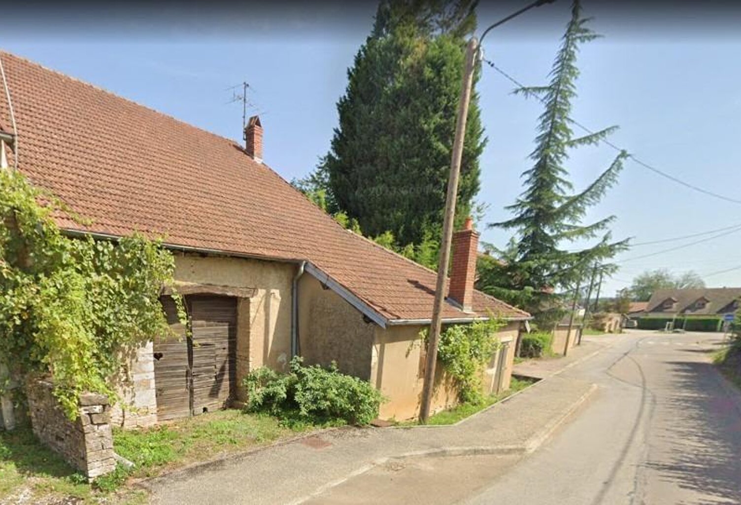 Vente maison 2 pièces 92 m² Lantenne-Vertière (25170) — photo 1
