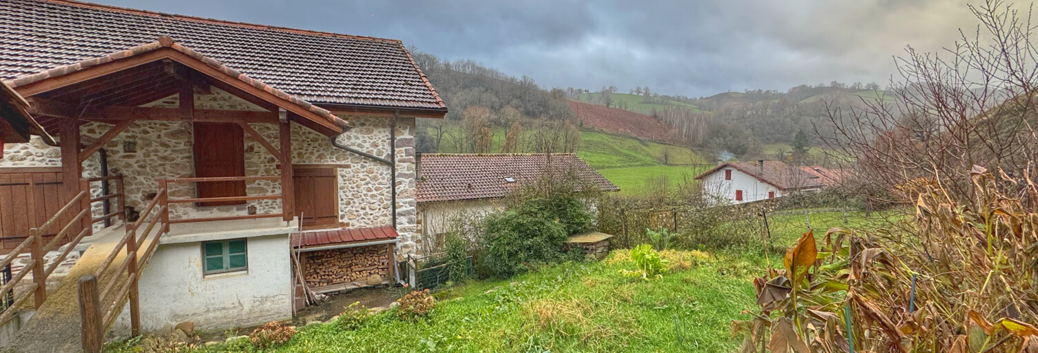 Maison 8 Pièces 159 m² à vendre à Urepel (64430)