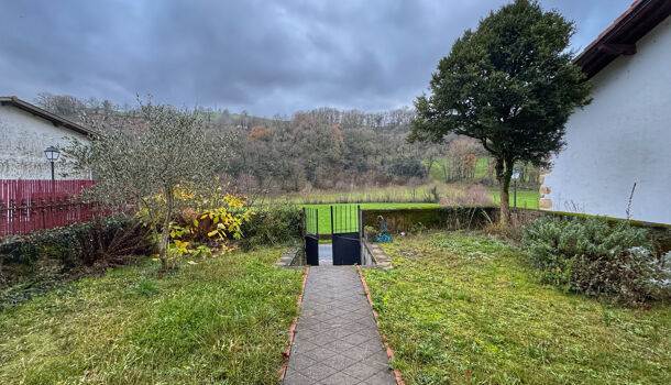 Villa / Maison 8 pièces  à vendre Urepel 64430