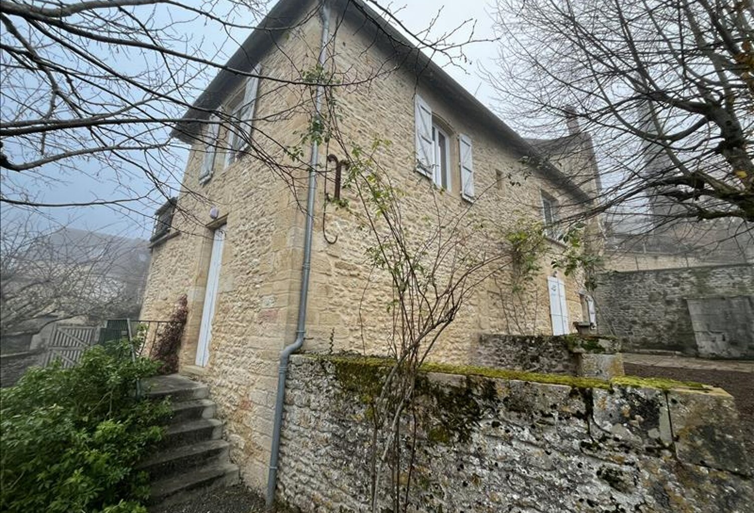 Maison de bourg de 6 pièces principales — photo 1