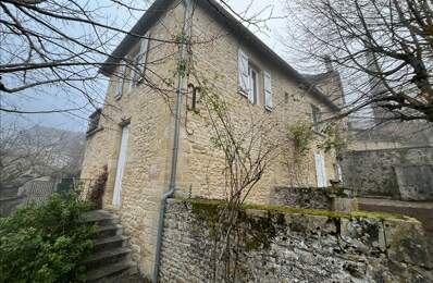 Maison de bourg de 6 pièces principales — photo du bien