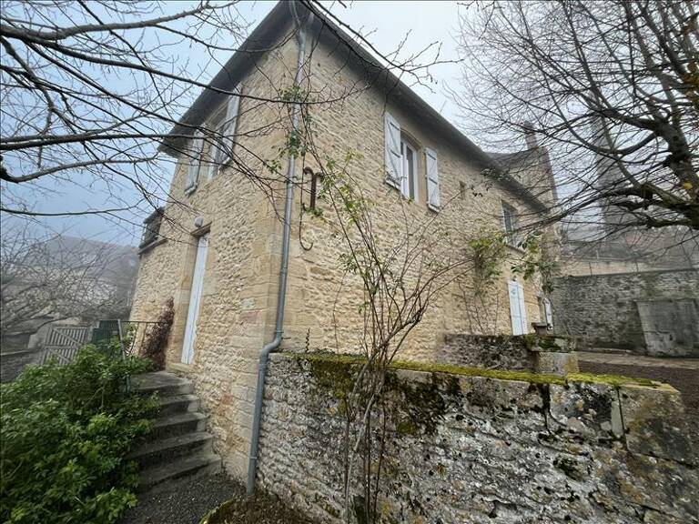 Maison de bourg de 6 pièces principales — photo 1