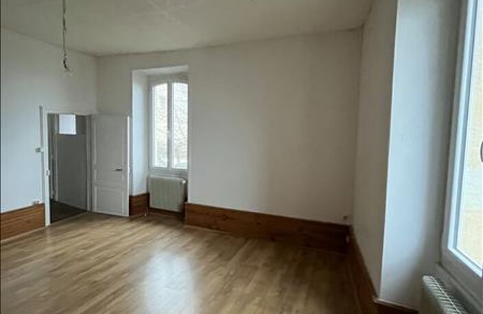 Maison de bourg de 6 pièces principales — photo 4