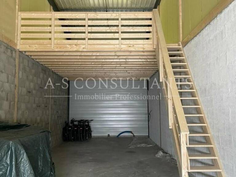 LOCAL PROFESSIONNEL A LOUER — photo 1