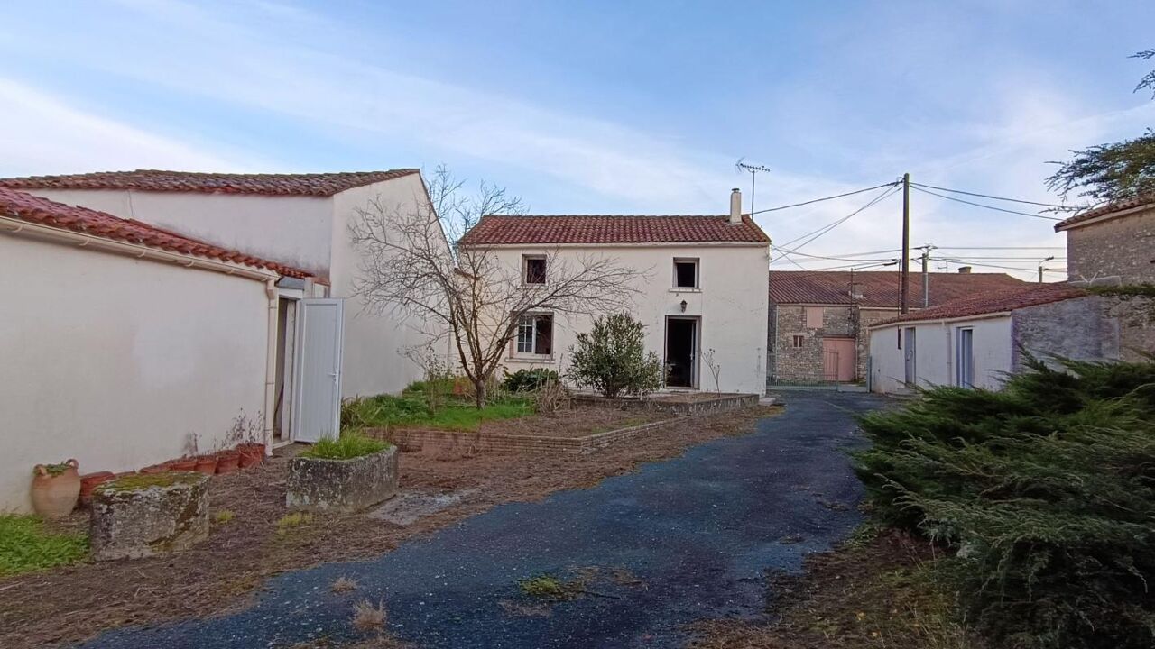 maison 4 pièces 100 m2 à vendre à Puyrolland (17380)