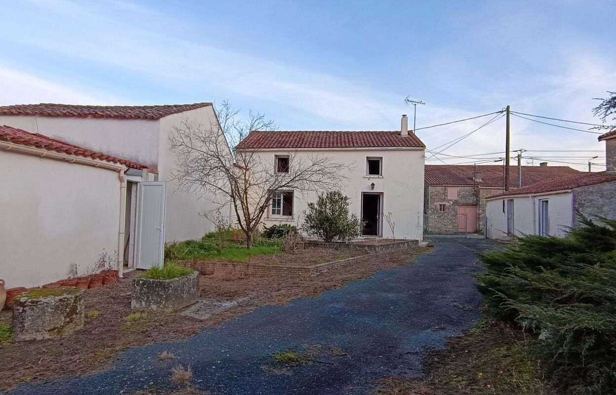 maison 4 pièces 100 m2 à vendre à Puyrolland (17380)