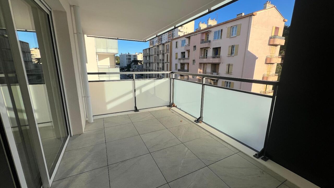 appartement 3 pièces 61 m2 à louer à Marseille 4 (13004)