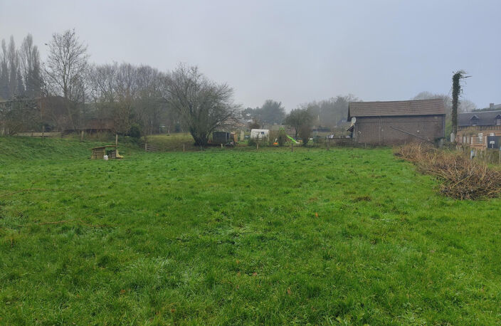 SUPER TERRAIN A BATIR SUR UNE SURFACE DE 940 M2 AU CALME A 1 — photo 2
