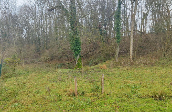 SUPER TERRAIN A BATIR SUR UNE SURFACE DE 940 M2 AU CALME A 1 — photo 4