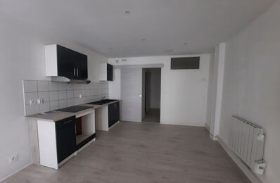 location appartement 390 € CC /mois à proximité de Barbezieux-Saint-Hilaire (16300)