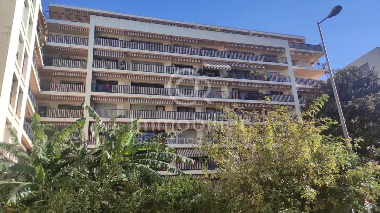 appartement 1 pièces 28 m2 à vendre à Cannes (06400)