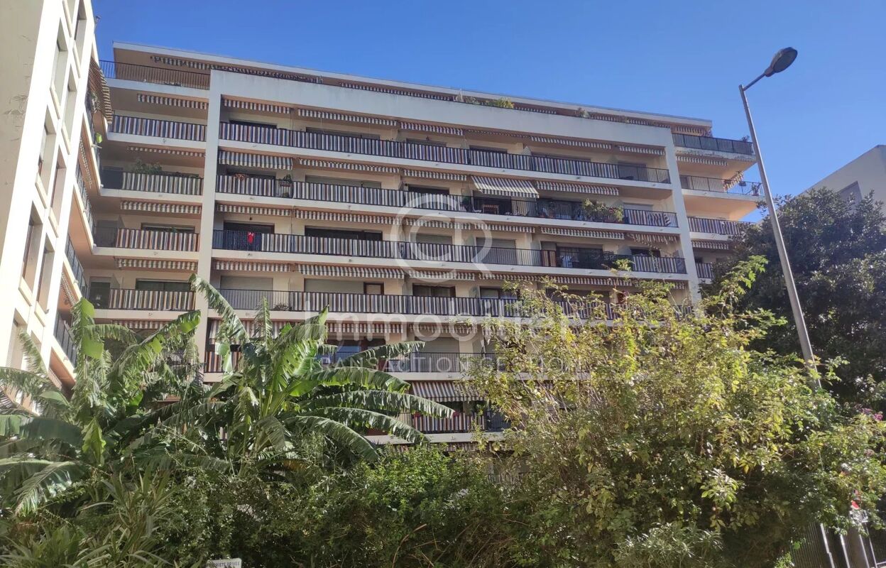 appartement 1 pièces 28 m2 à vendre à Cannes (06400)