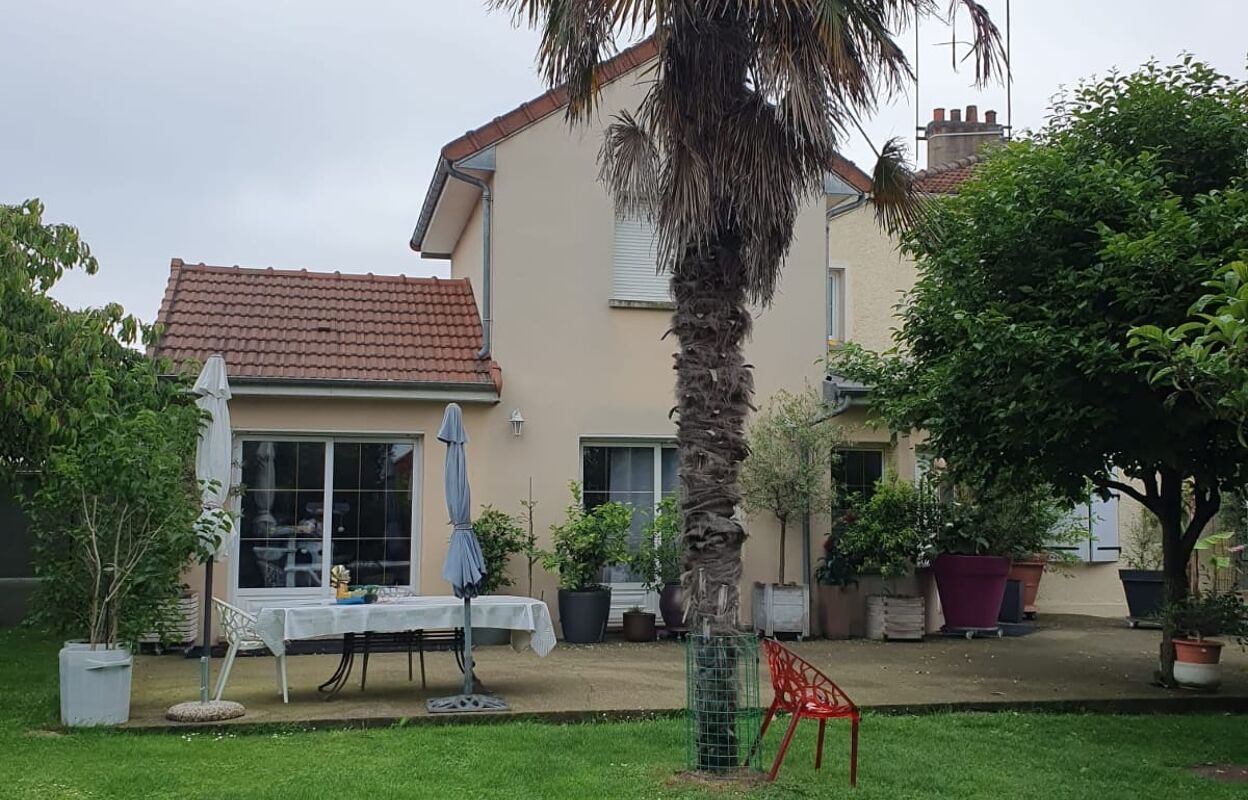 maison 6 pièces 142 m2 à vendre à Orly (94310)