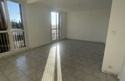 location appartement 900 € CC /mois à proximité de La Fare-les-Oliviers (13580)