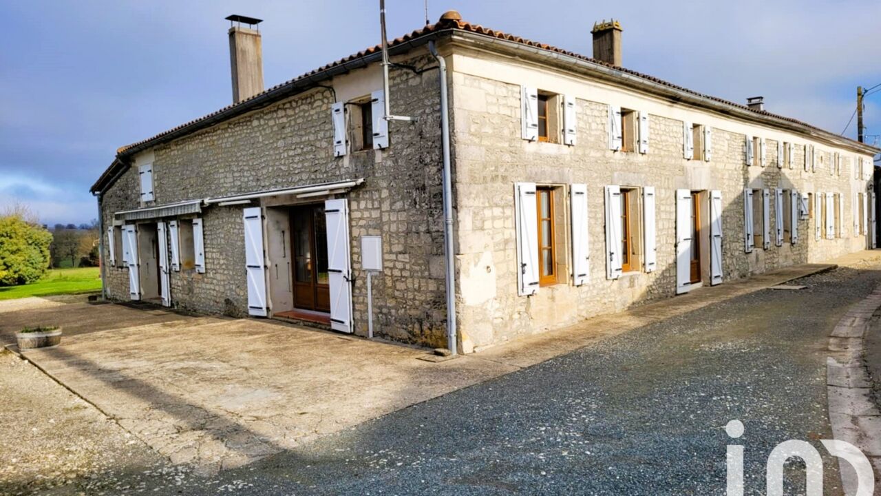 maison 8 pièces 275 m2 à vendre à Sainte-Ramée (17240)