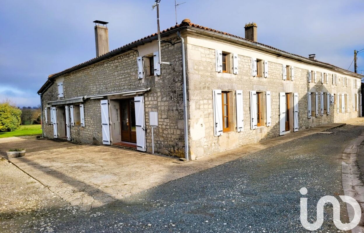 maison 8 pièces 275 m2 à vendre à Sainte-Ramée (17240)