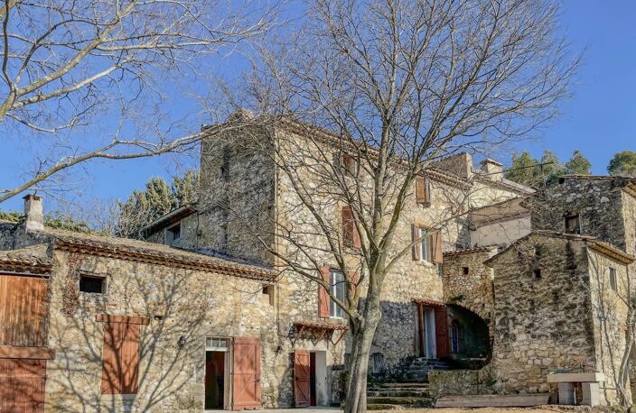 Mas du XVIe siècle à rénover de 437m² hameau des Borrys 84460... — photo 2