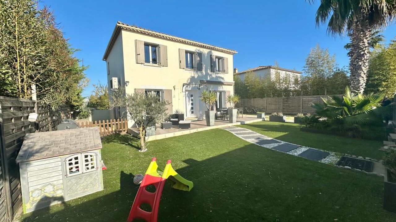 maison 4 pièces 109 m2 à vendre à Aigues-Mortes (30220)