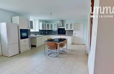 A VENDRE Maison de ville à rénover — photo du bien