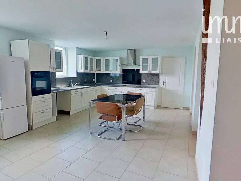 A VENDRE Maison de ville à rénover — photo 1