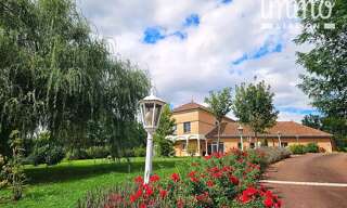 Maison  265 m² à vendre à Laheycourt (55800)