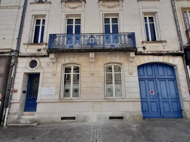 A Louer à Niort Bureaux — photo 1