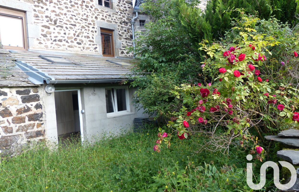 maison 5 pièces 220 m2 à vendre à Araules (43200)