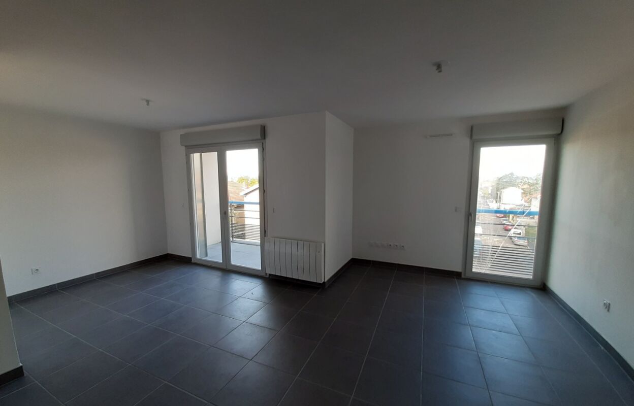 appartement 2 pièces 48 m2 à louer à Décines-Charpieu (69150)