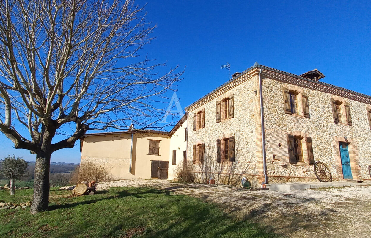 maison 5 pièces 228 m2 à louer à Mongausy (32220)