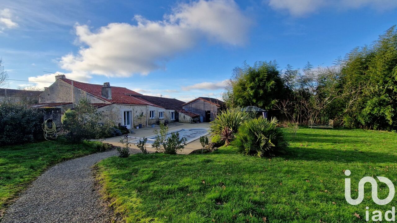 maison 6 pièces 167 m2 à vendre à Foussais-Payré (85240)