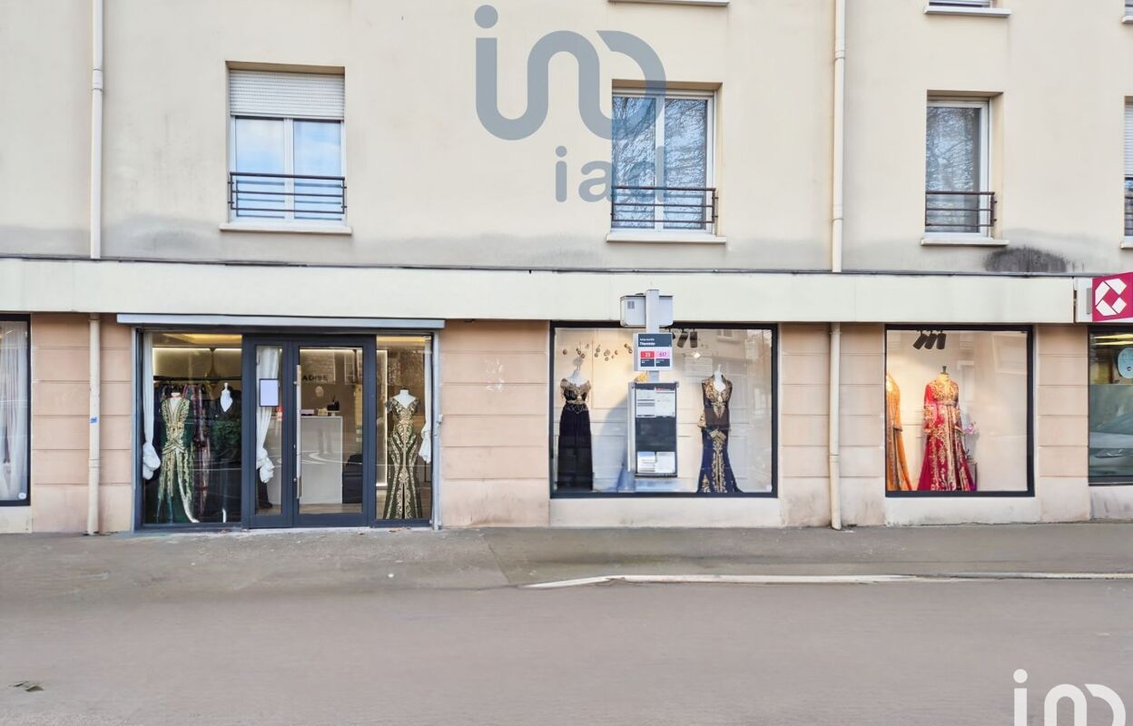 commerce  pièces 136 m2 à vendre à Aulnay-sous-Bois (93600)