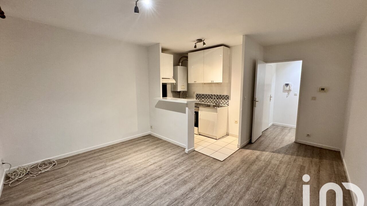 appartement 2 pièces 42 m2 à louer à Saint-Denis (93200)