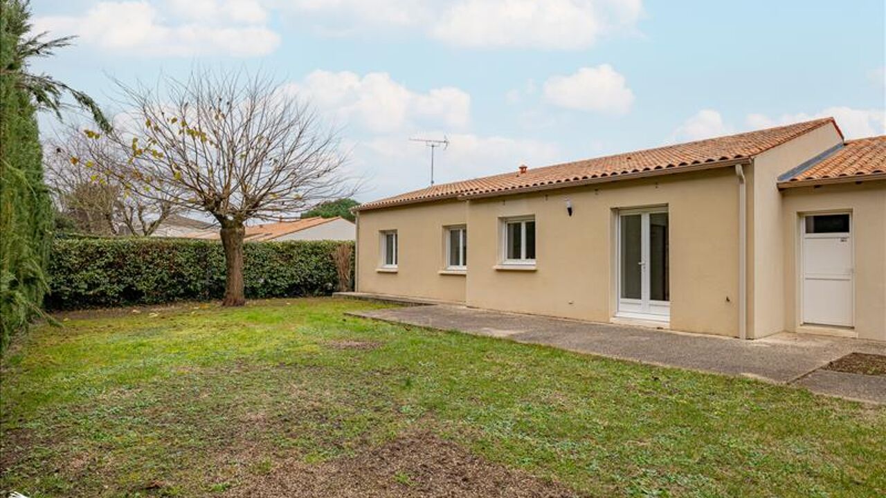 maison 6 pièces 103 m2 à vendre à Saintes (17100)