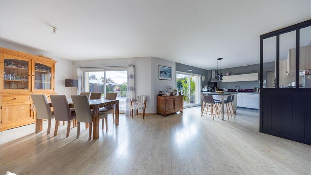 maison 6 pièces 142 m2 à vendre à Le Poiré-sur-Vie (85170)