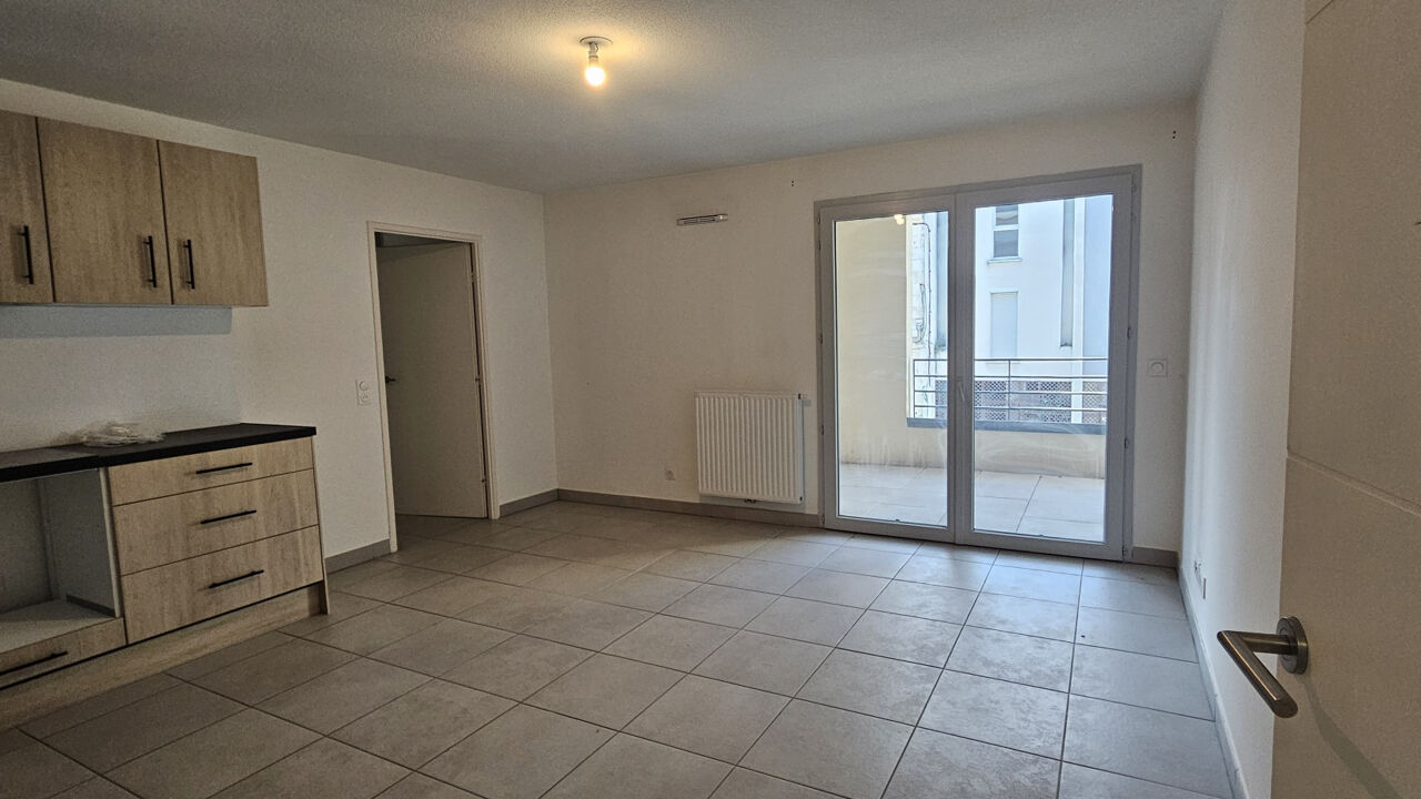 appartement 3 pièces 63 m2 à louer à Nîmes (30900)