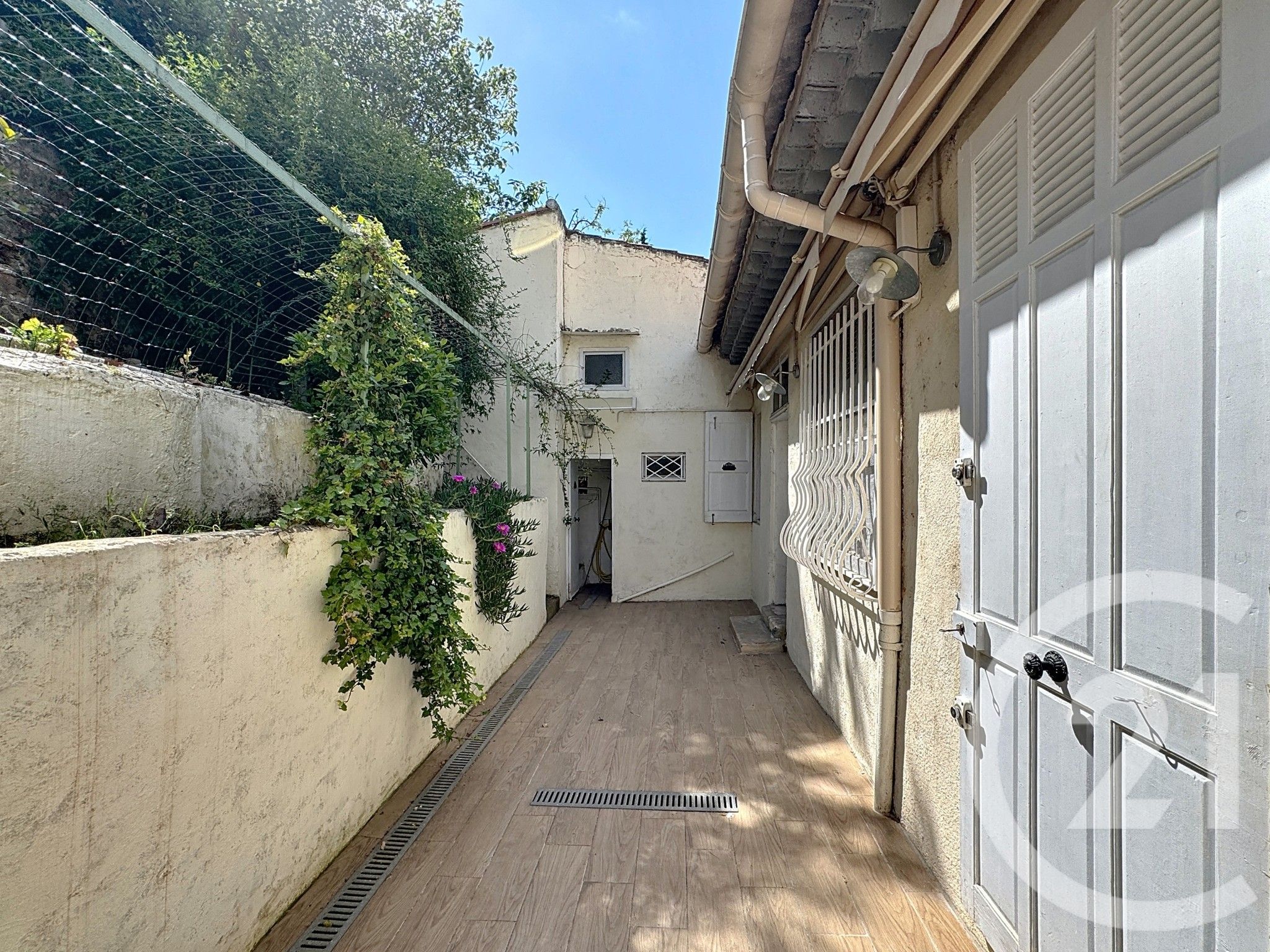 Appartement 8 pièces  à vendre Aubagne 13400