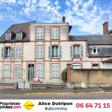 Maison 8 pièces 252 m²