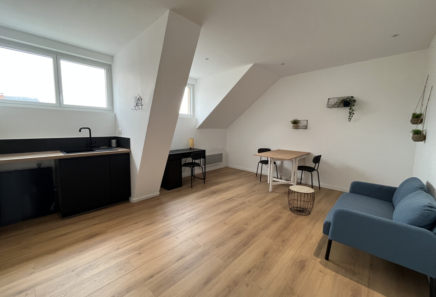 T2 - 50m2 - Meublé - Place René Goblet — photo 1