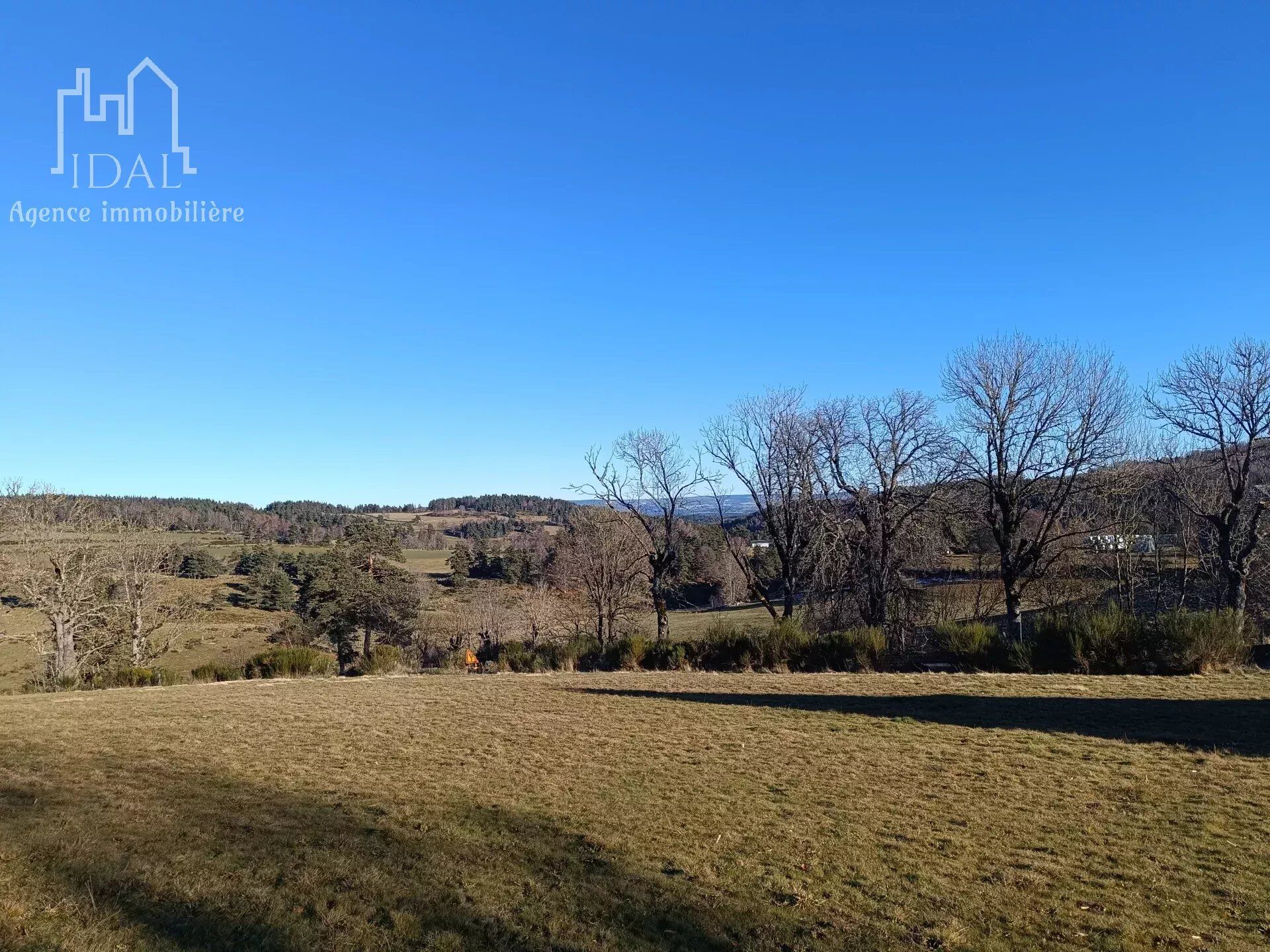 A vendre terrain constructible