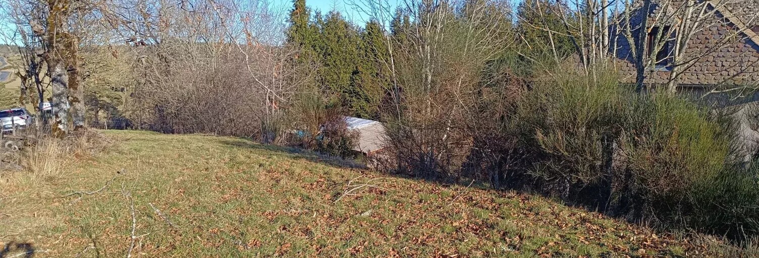 Terrain  2300 m² à vendre à Peyre en Aubrac (48130)