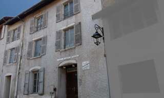 Maison 8 Pièces 224 m² à vendre à Saint-Geoire-en-Valdaine (38620)