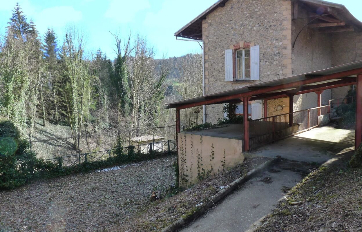 maison 2 pièces 77 m2 à vendre à Saint-Geoire-en-Valdaine (38620)