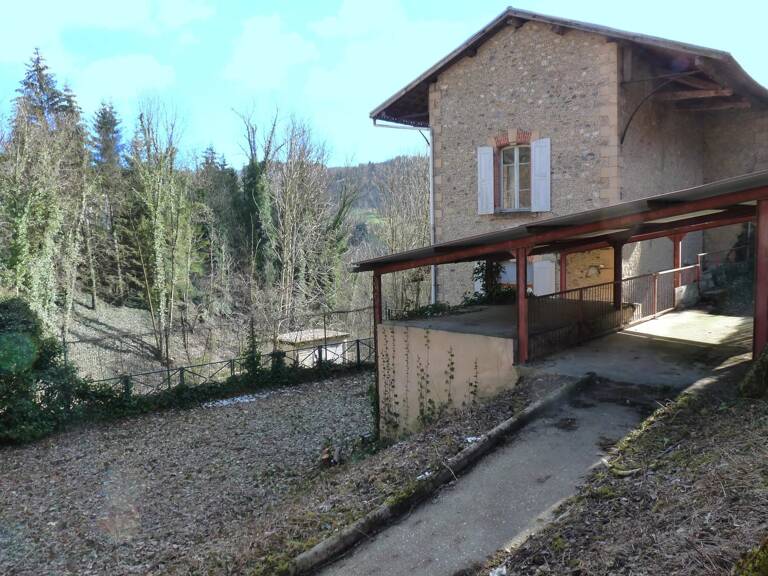 Maison de village avec terrain — photo 1