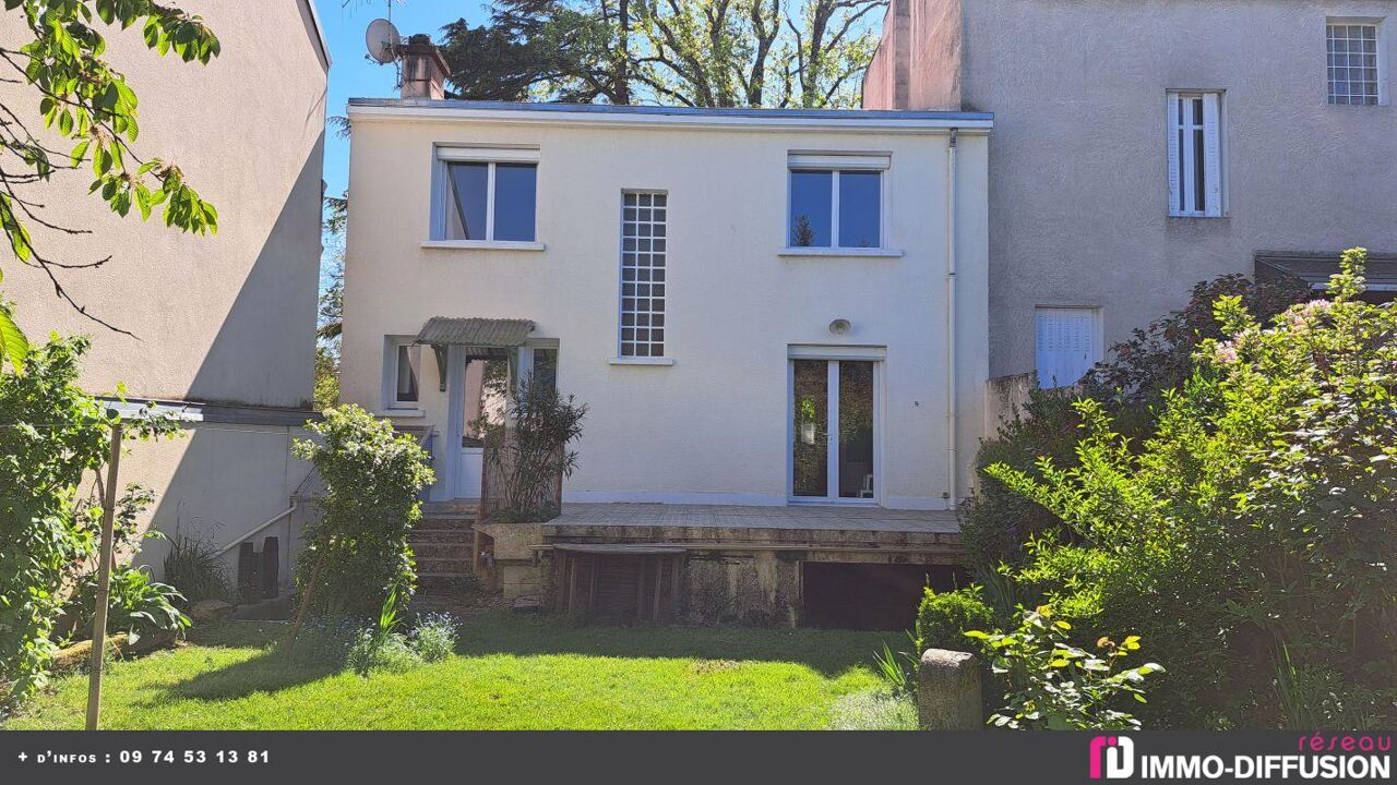 maison 4 pièces 145 m2 à vendre à Parthenay (79200)