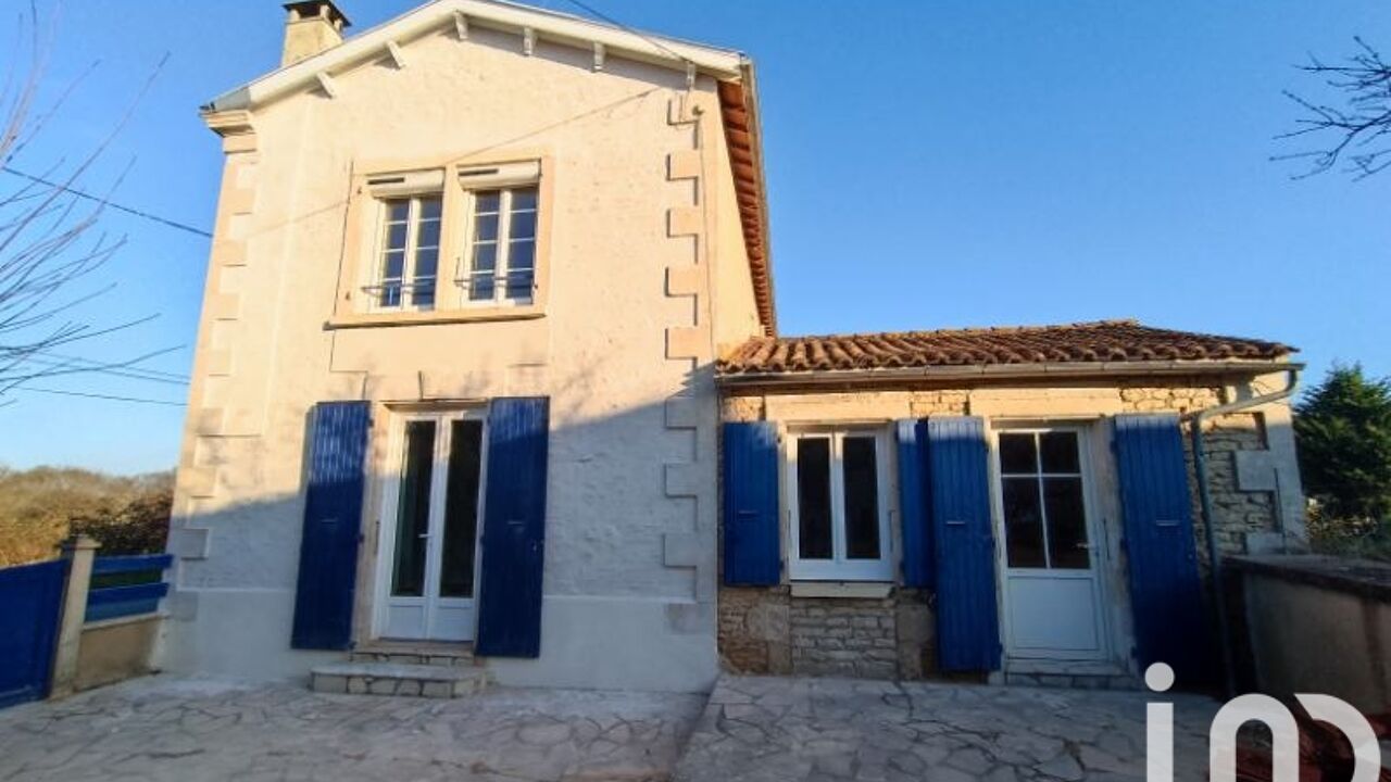 maison 6 pièces 136 m2 à vendre à Saint-Hilaire-la-Palud (79210)