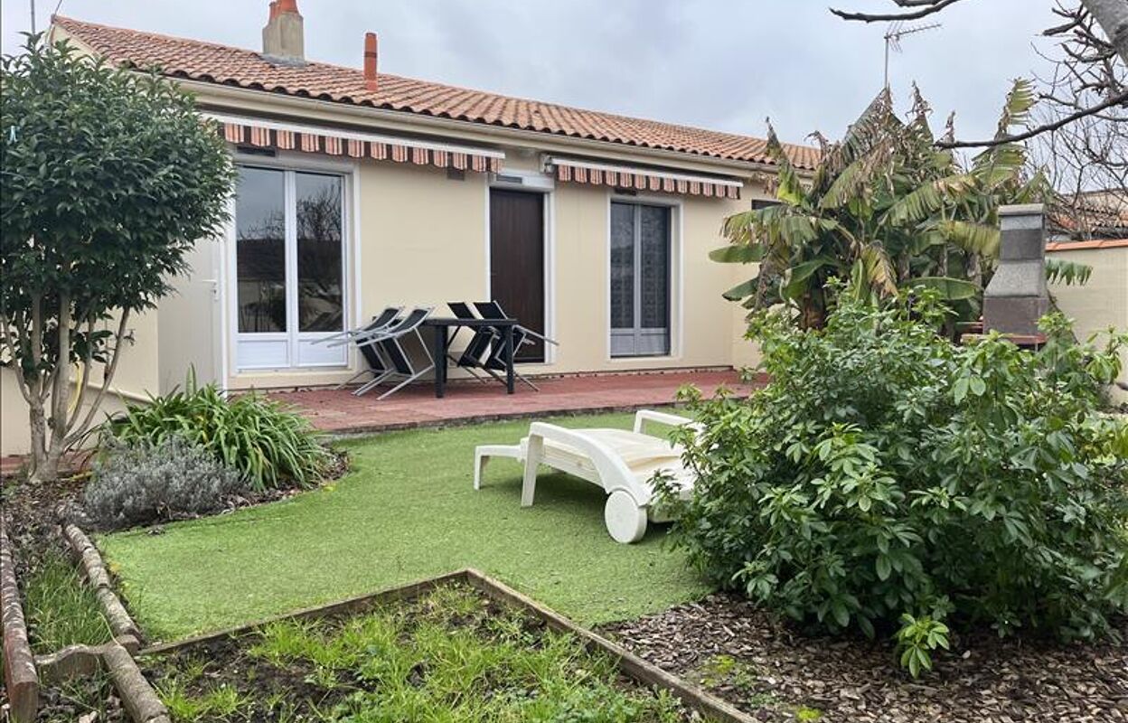 maison 4 pièces 75 m2 à vendre à Rochefort (17300)