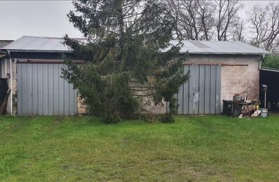 vente immeuble 66 900 € à proximité de Saint-Vivien-de-Médoc (33590)