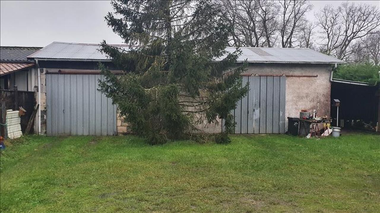 immeuble  pièces  m2 à vendre à Saint-Vivien-de-Médoc (33590)