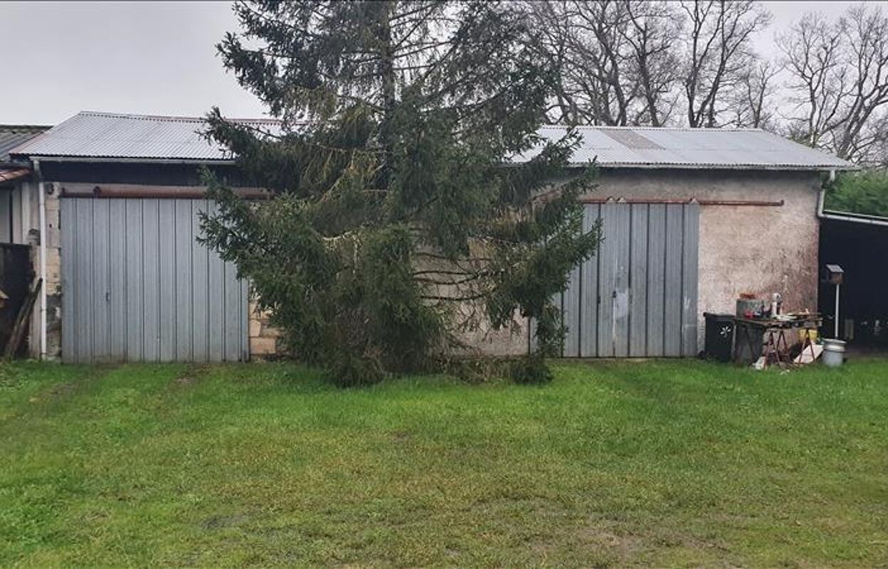 immeuble  pièces  m2 à vendre à Saint-Vivien-de-Médoc (33590)