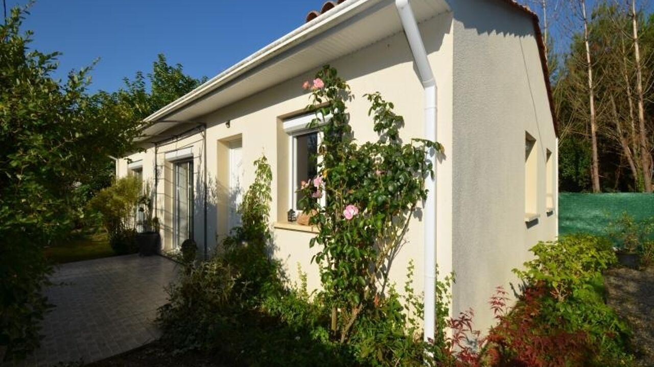 maison 5 pièces 88 m2 à vendre à Saint-Seurin-sur-l'Isle (33660)